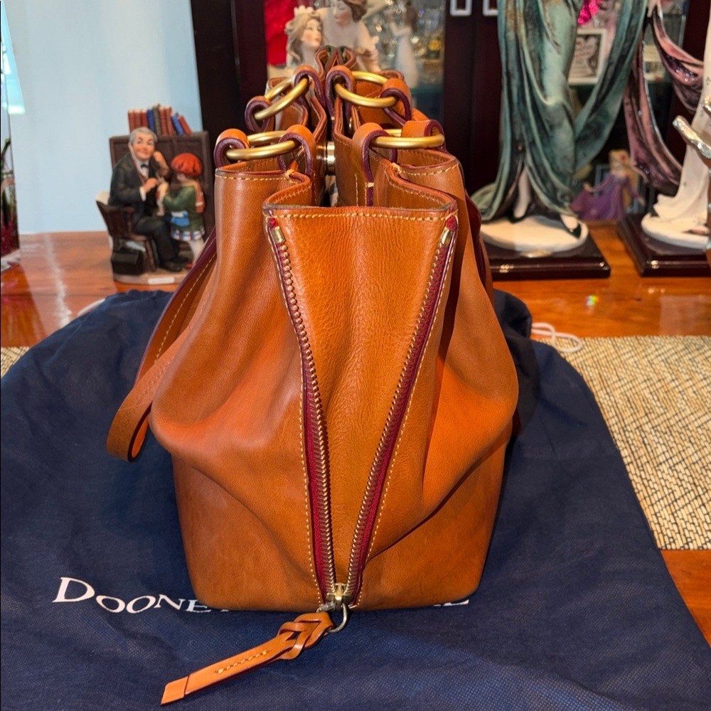 Dooney & Bourke Tan Leather Shoulder Bag - Picture 4 of 16